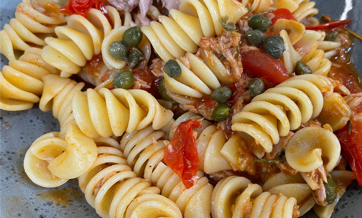 Pasta mit Thunfisch und Kapern