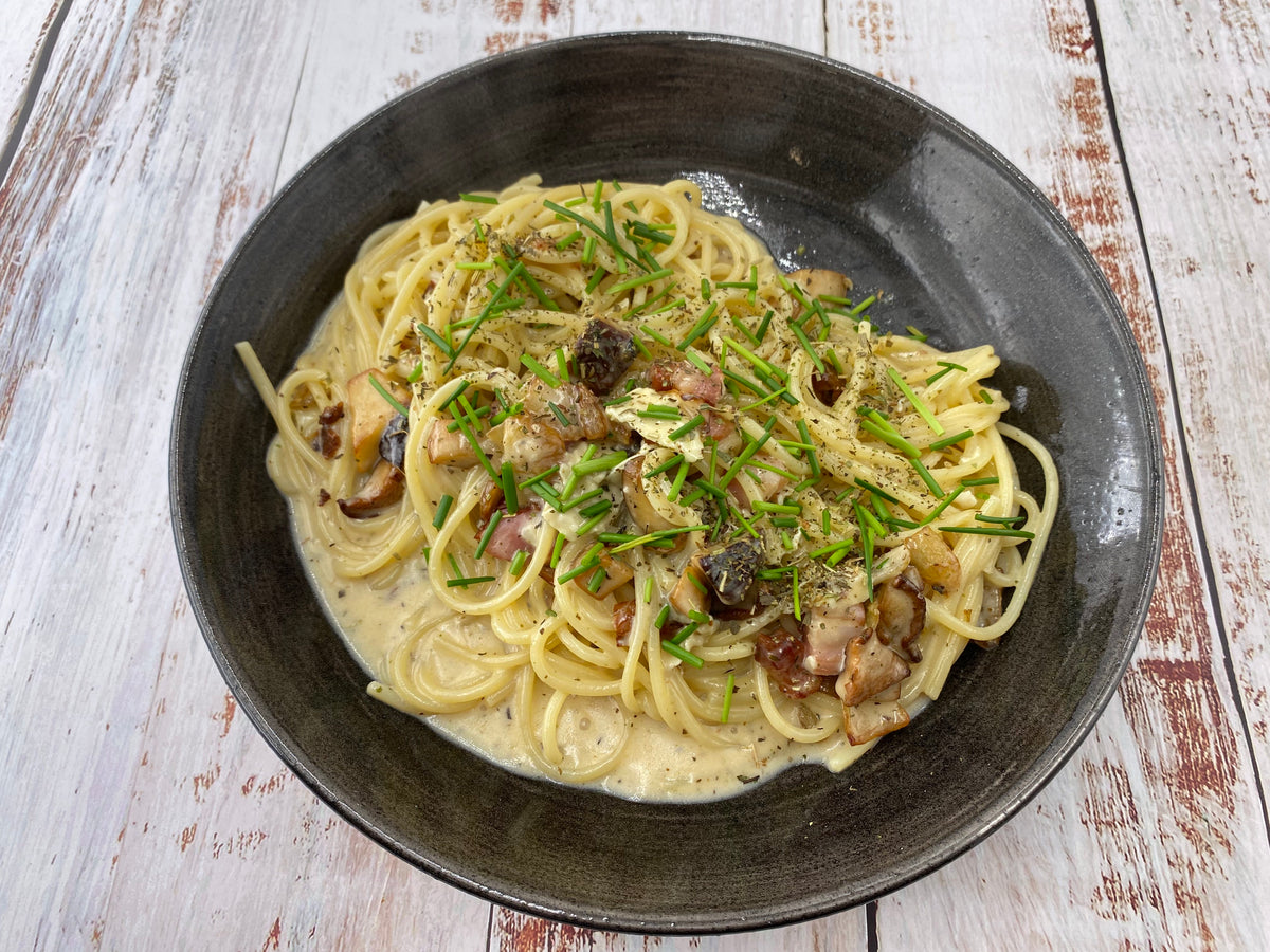 Spaghetti mit Camembert und Speck