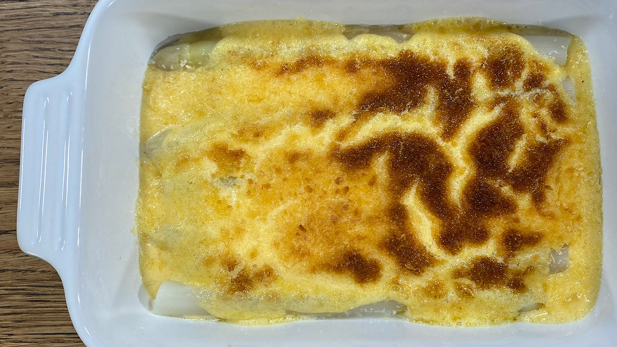 Gratinierter Spargel mit Sauce Hollandaise