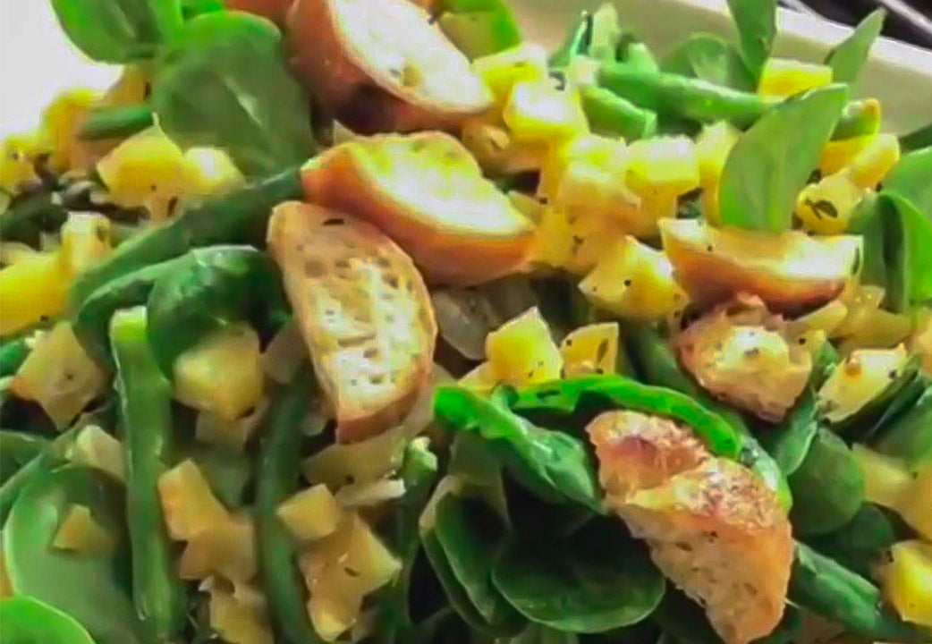 Feldsalat mit Kartoffel-Bohnen-Dressing – HENSSLERS