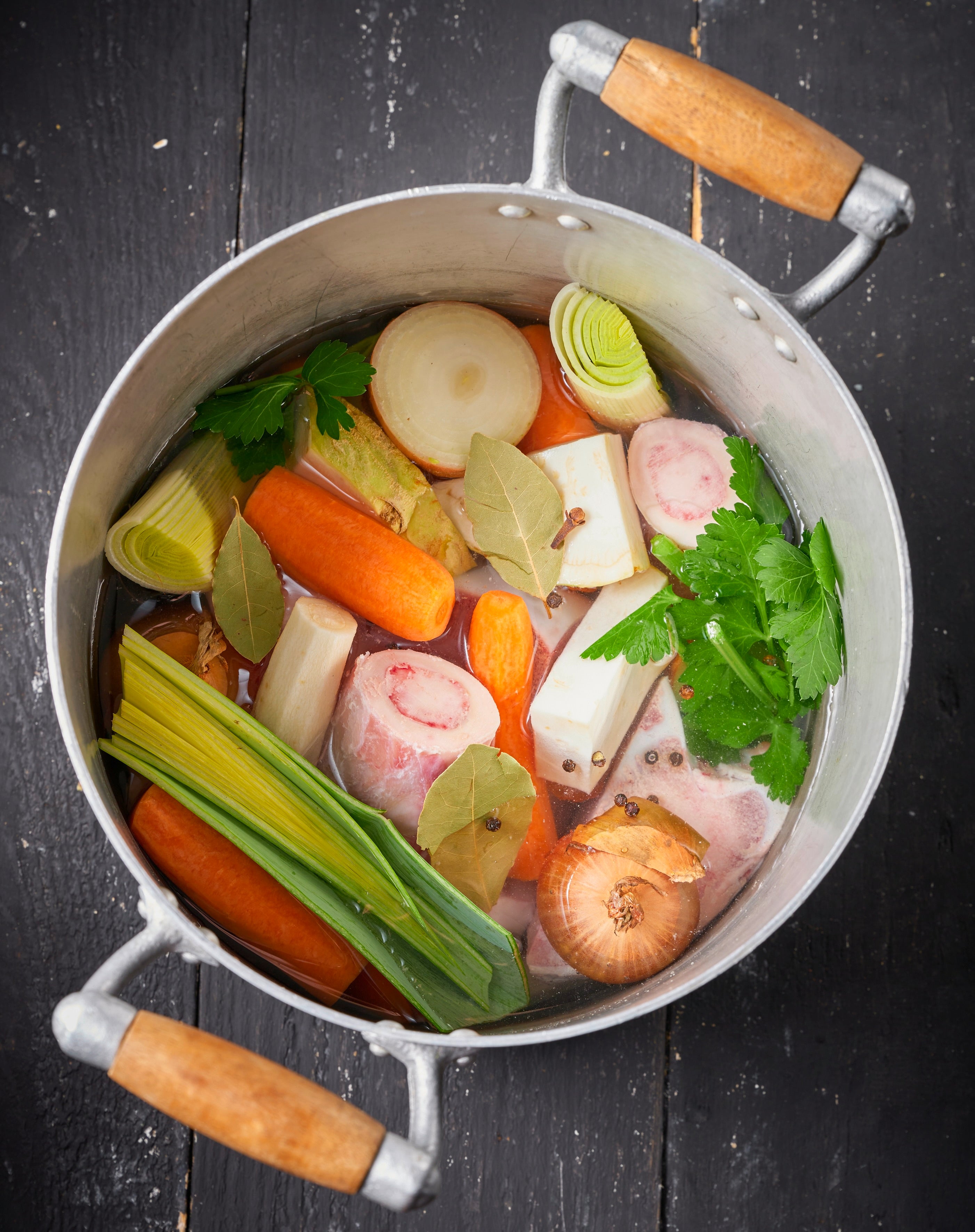 Rindergulasch "Henssler Style" – HENSSLERS Rindergulasch "Henssler Style" – HENSSLERS