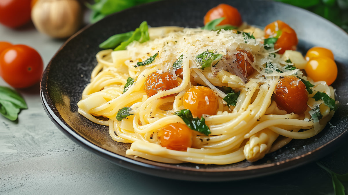 Spaghetti mit weißem Spargel und Bärlauch