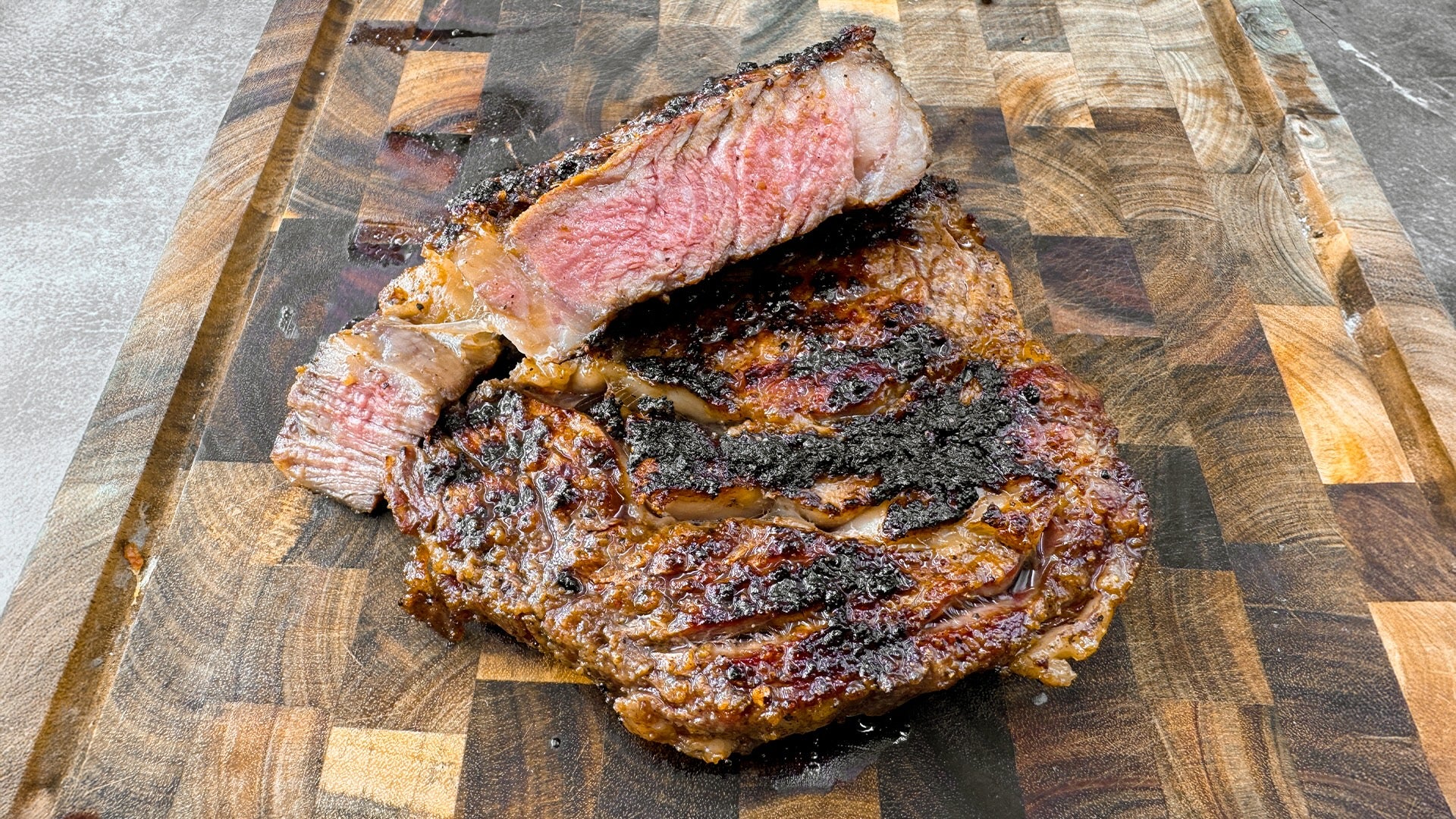 Das perfekte Rib-Eye Steak vom Grill