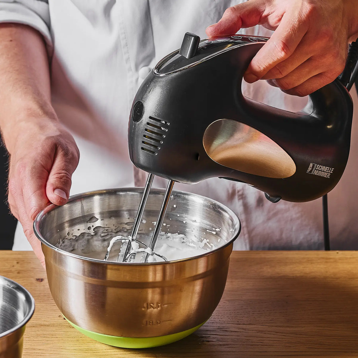 Handmixer schwarz » Variable Geschwindigkeitsregelung ✓ – HENSSLERS